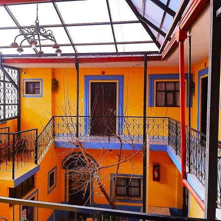 Hostal Compania De Jesus-2
